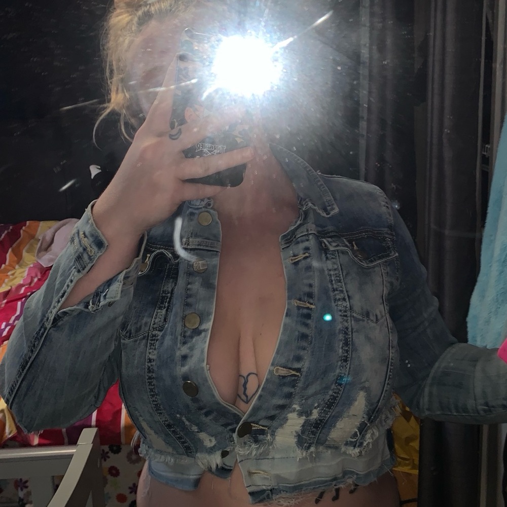 Demin cropped jacket - Picture 3 of 3